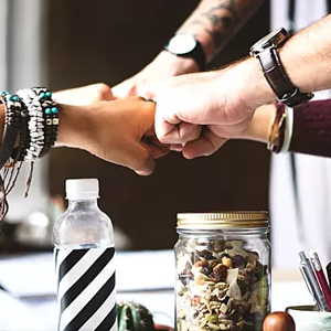 ɽ|xؙC(j)е޹˾조Ʒ|(zh)ġ